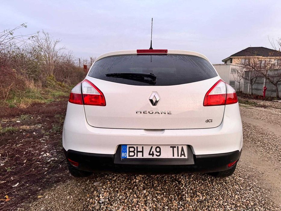 Renault Megane III facelift 1.5 dci luata din Romania istoric la zi