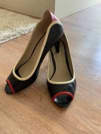 Дамски обувки с ток