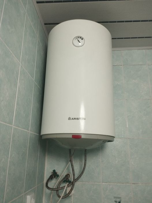 Водонагреватель Аристон