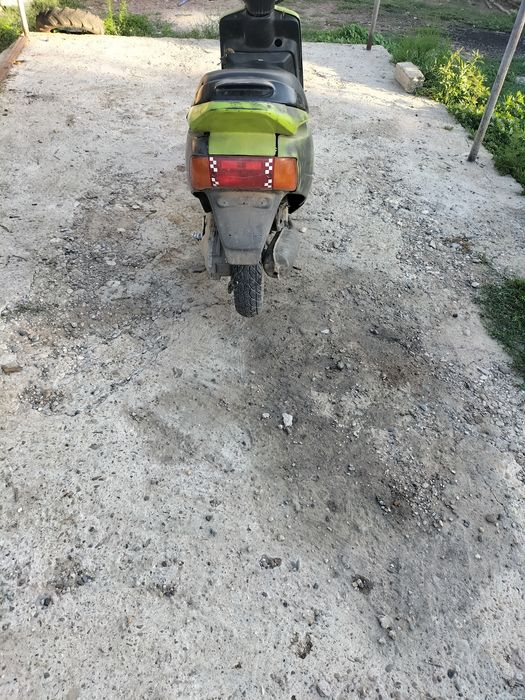 Vând scuter Aprilia de 80 cc 2t preț 1300 de lei NEGOCIABIL