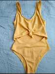 Costum de baie întreg