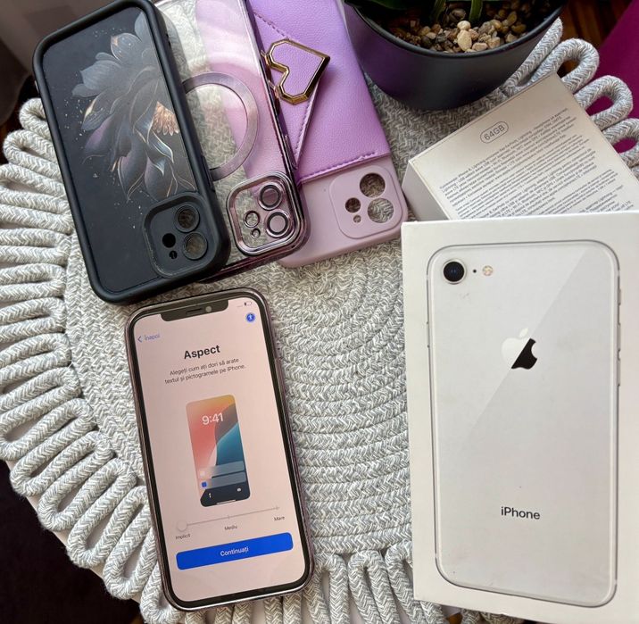 Vând  telefon iPhone 12