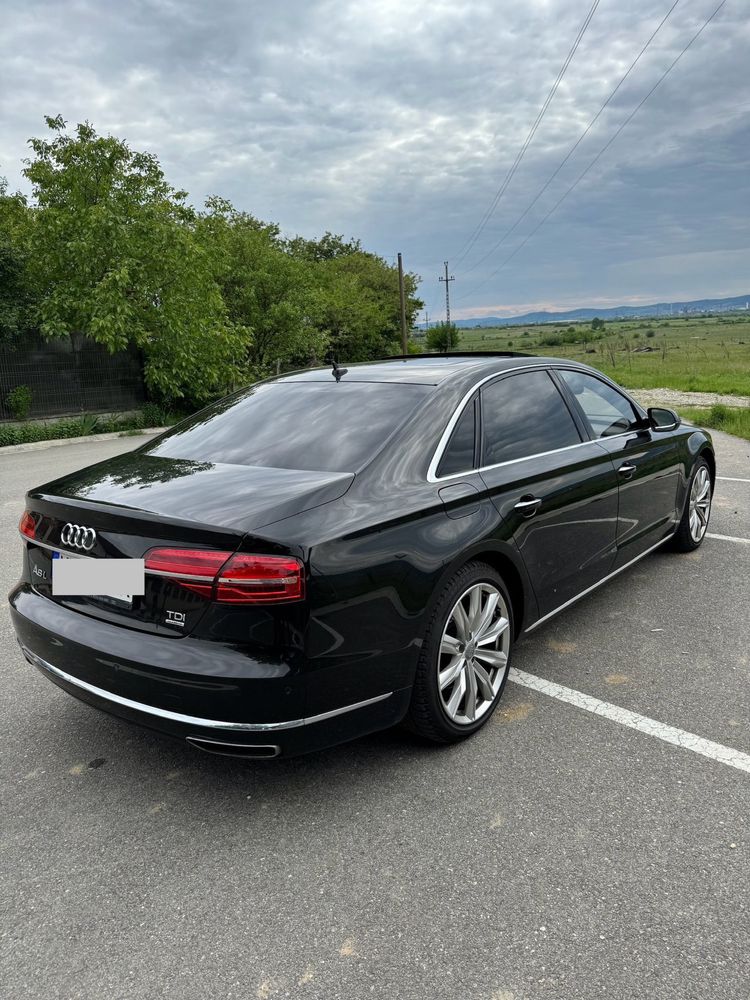 AUDI - A8L - President - Full Matrix - 2015 -*