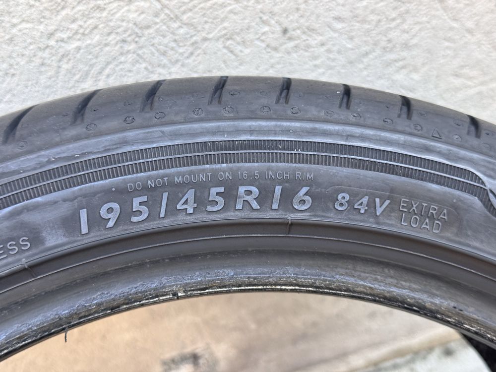 195/45/R16 Dunlop Sport 4бр летни 5-6мм