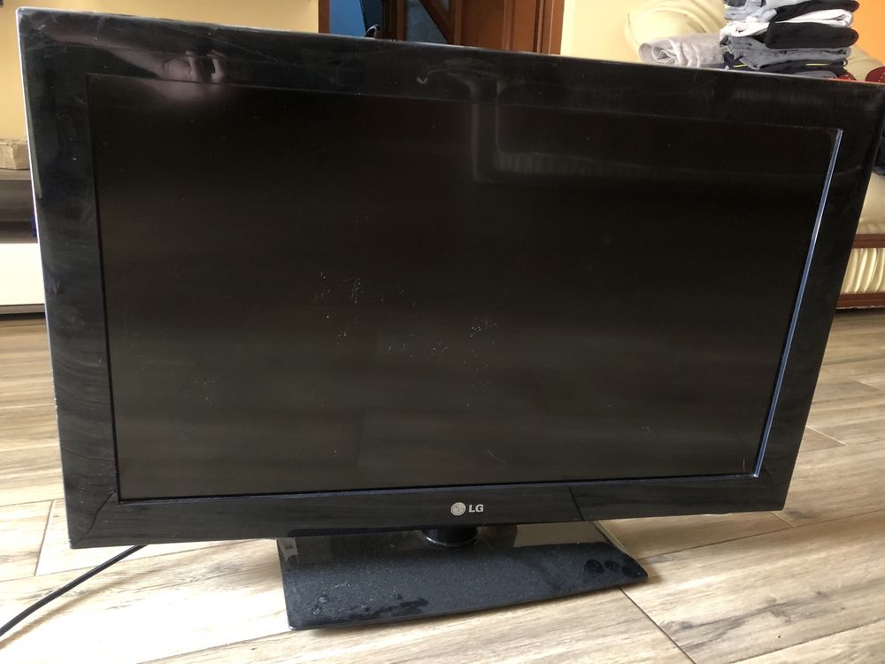 Vand Televizor Full HD LG defect