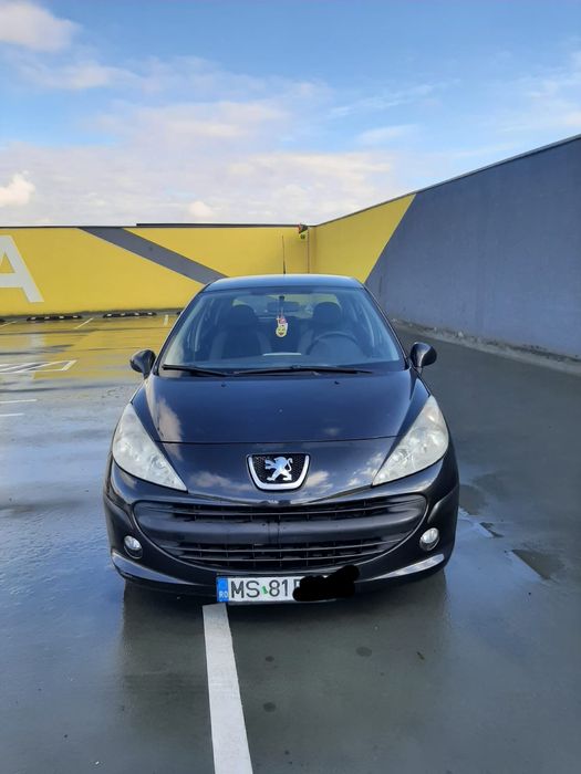 Peugeot 207 1,4 benzina  2008