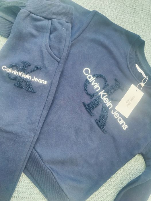 Trening Calvin Klein 4-5 ani