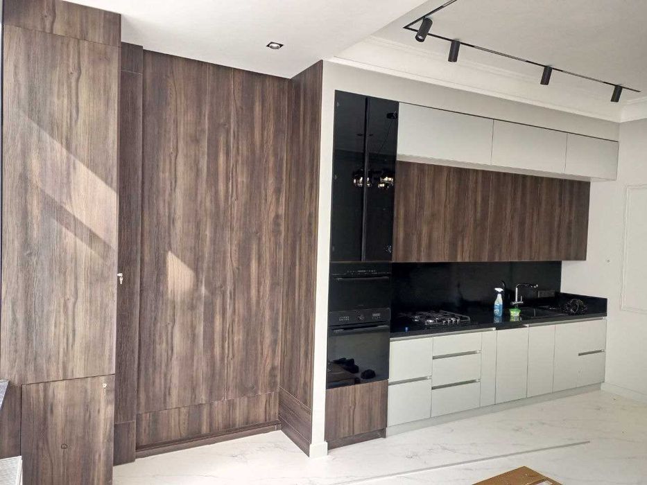 Изготовление мебели, дверей и лестниц под заказ.