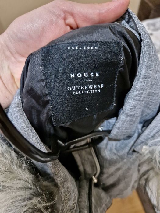 Geaca iarnă călduroasă.