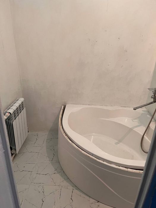 Jizzax shahrining markazidagi uy sotiladi. Ц2 Barcha jixozlari bilan!