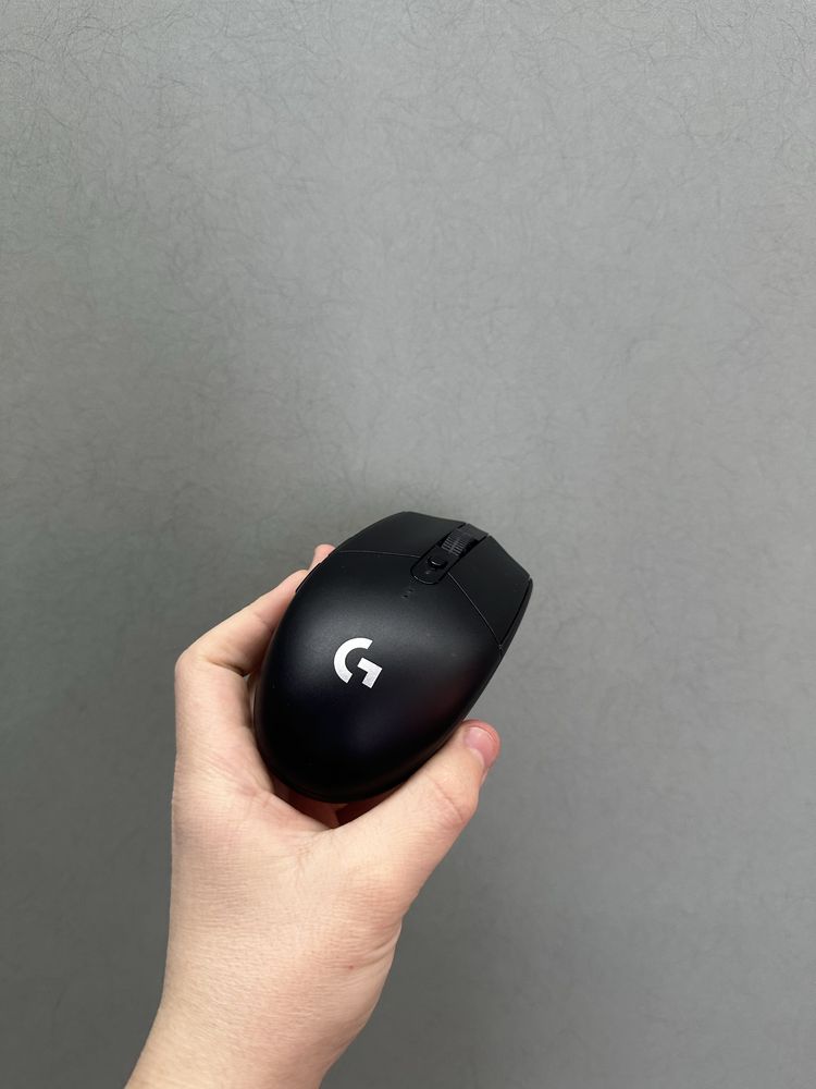 СРОЧНО продам мышь беспроводная logitech g305