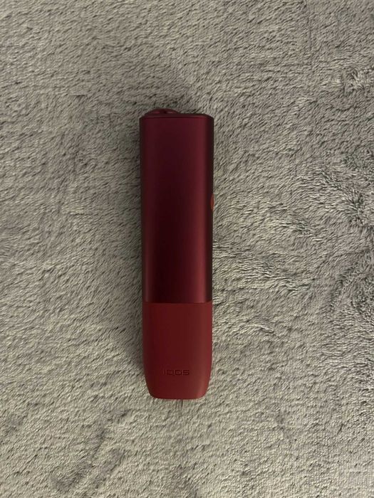 IQOS ILUMA ONE – neutilizat, stare perfecta