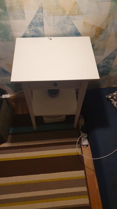 Noptiera ikea hemnes