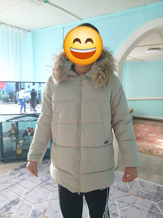 Женский ,новый ,зимний  пуховик ,52 размер , подойдёт на рост от 165
