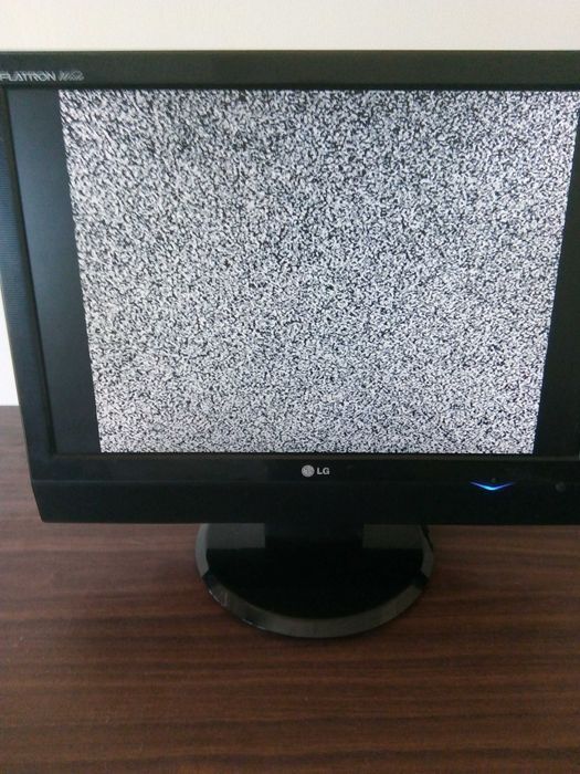 Телевизор 20 инча