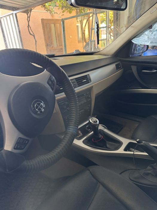 БМВ Е91 цяла на части