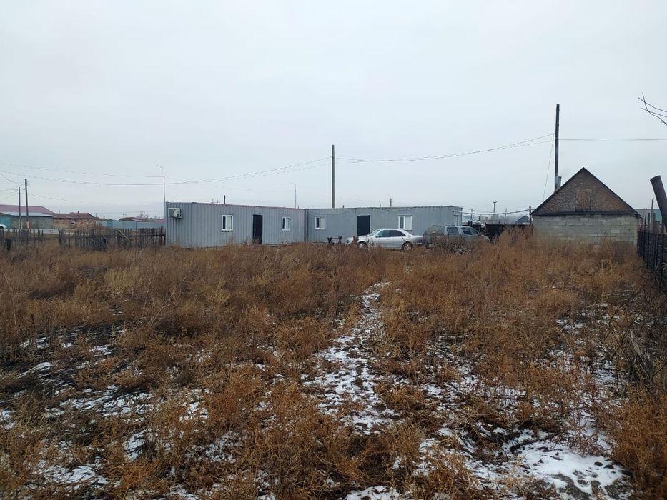 Продажа участка с двумя жилыми контейнерами