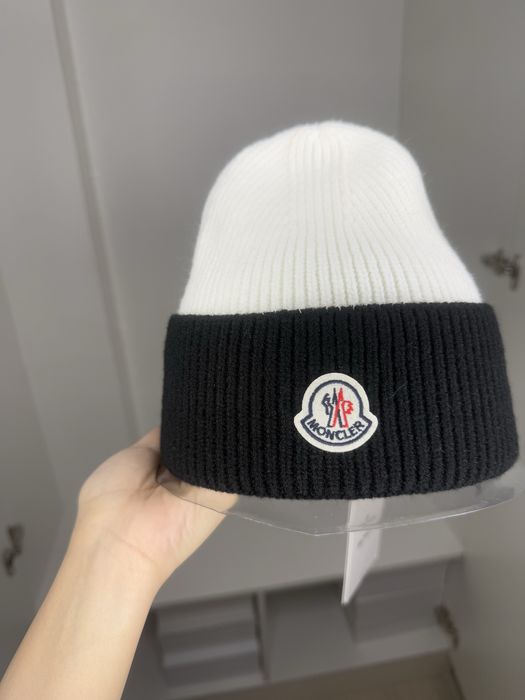 Продам Шапки от монклер топ