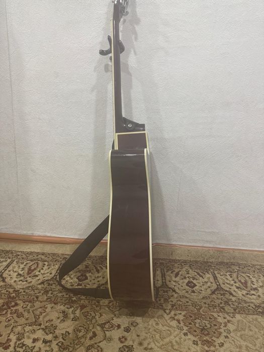 Гитара сатылады 50.000