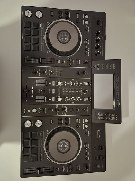 Consola Dj pionner XDJ RX2