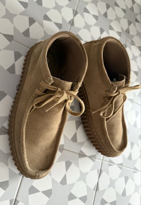 Adidasi Ghete CLARKS Torhill Hi Maro Barbati | Marime 43