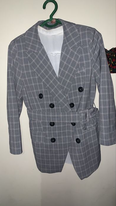 klassicheski kastyum