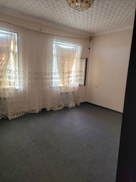 6-мкр.да жойлашган 2 хонали квартира ижарага берилади ОИЛАГА узок мудд