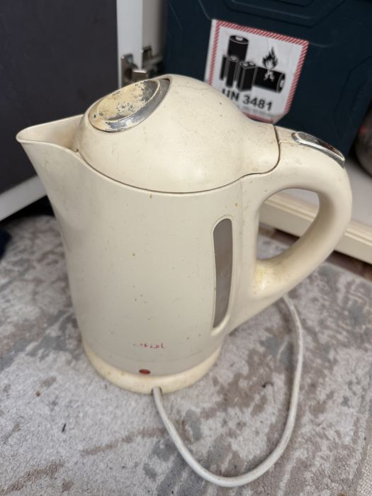 Tefal чайник продам