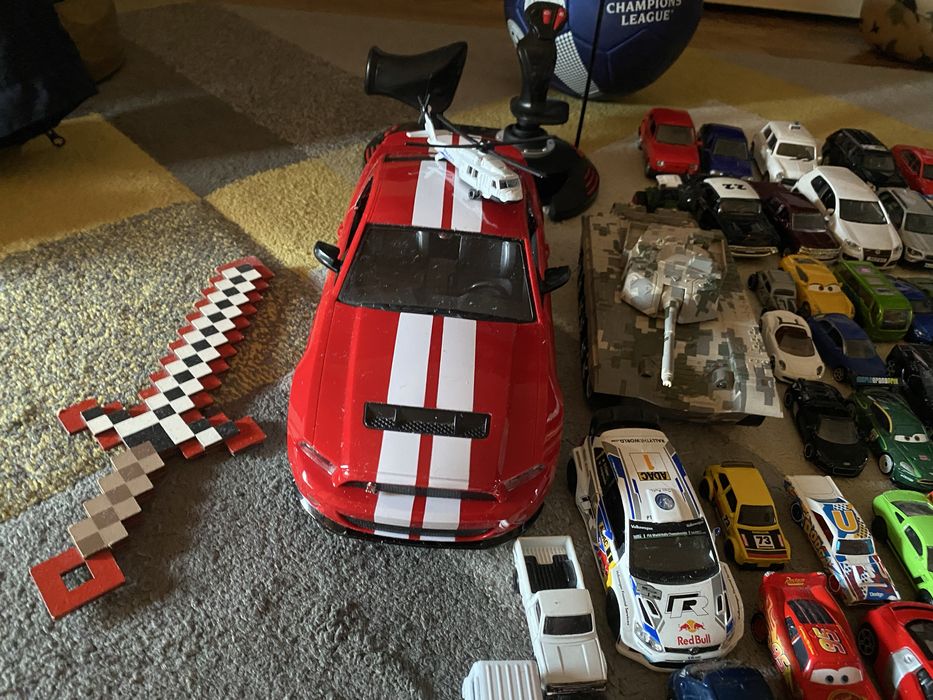 Jucariii colectie din metal