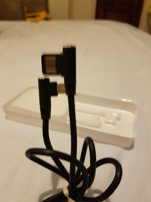 CABLU   DATE   2.4 A