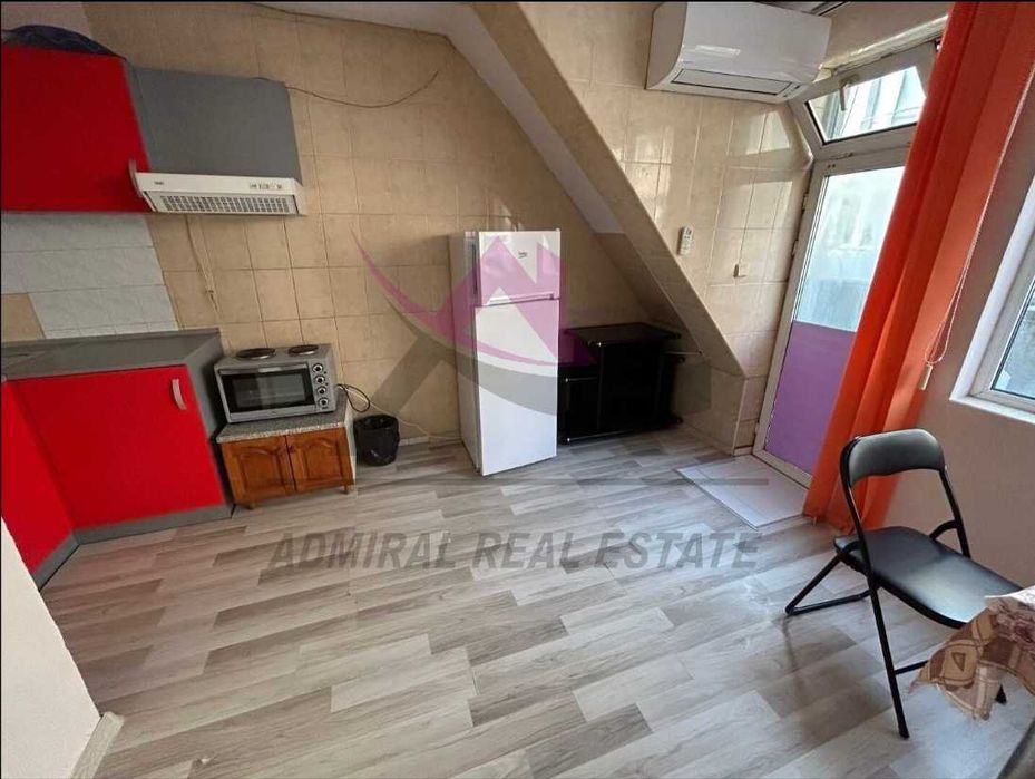 Атрактивна цена -три отделни стаи -Червен площад