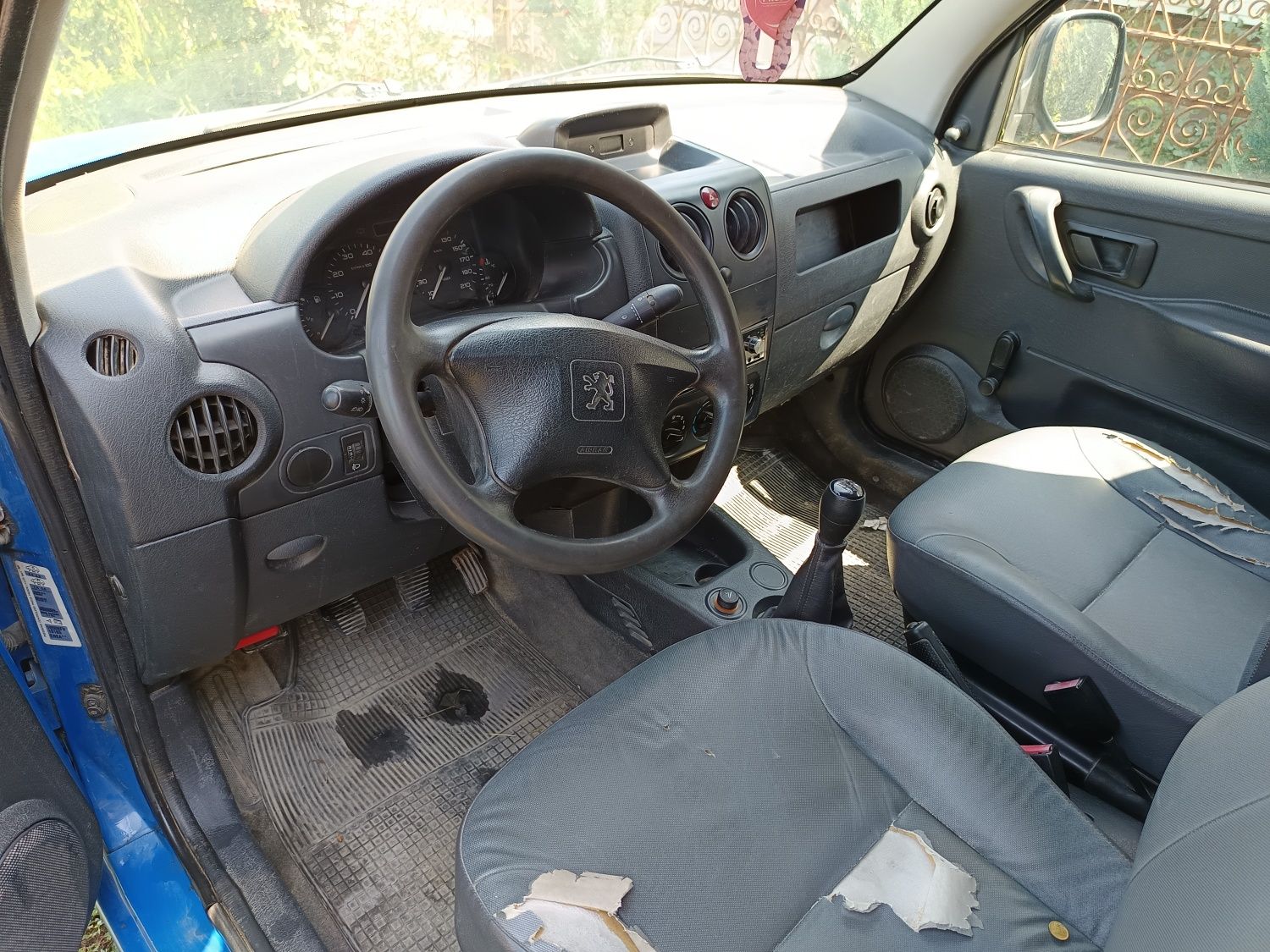 Vând Peugeot partner 2005 diesel 1.9