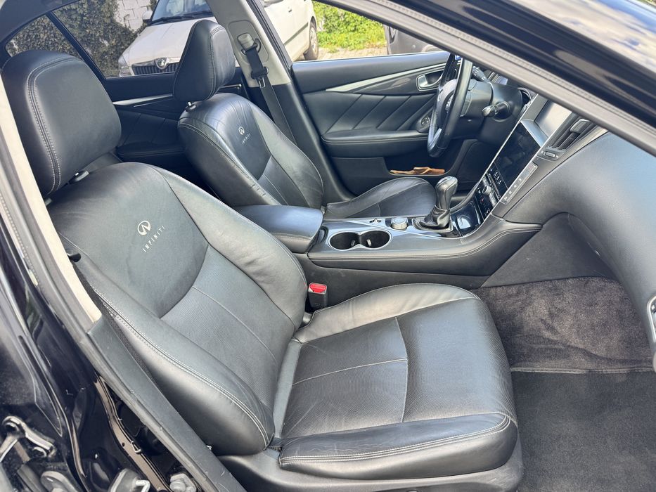 Infiniti Q50 2,2 cdi motorizare Mercedes