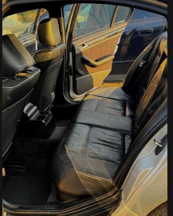 Schimb BMW e46  cu BMW e 90 , sau  vând