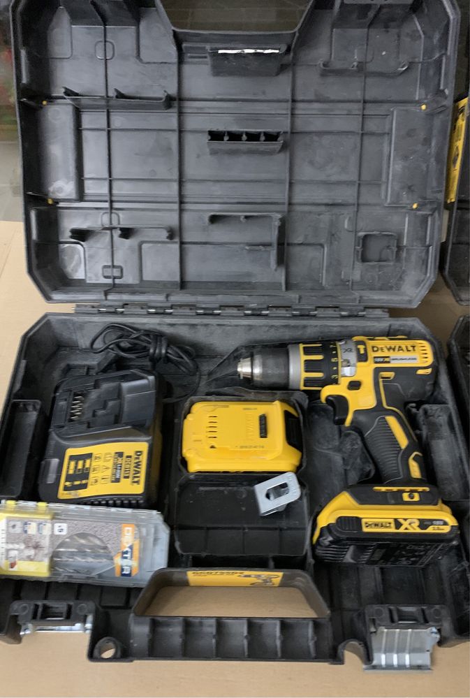 Dewalt DCD795 bormasina filetanta