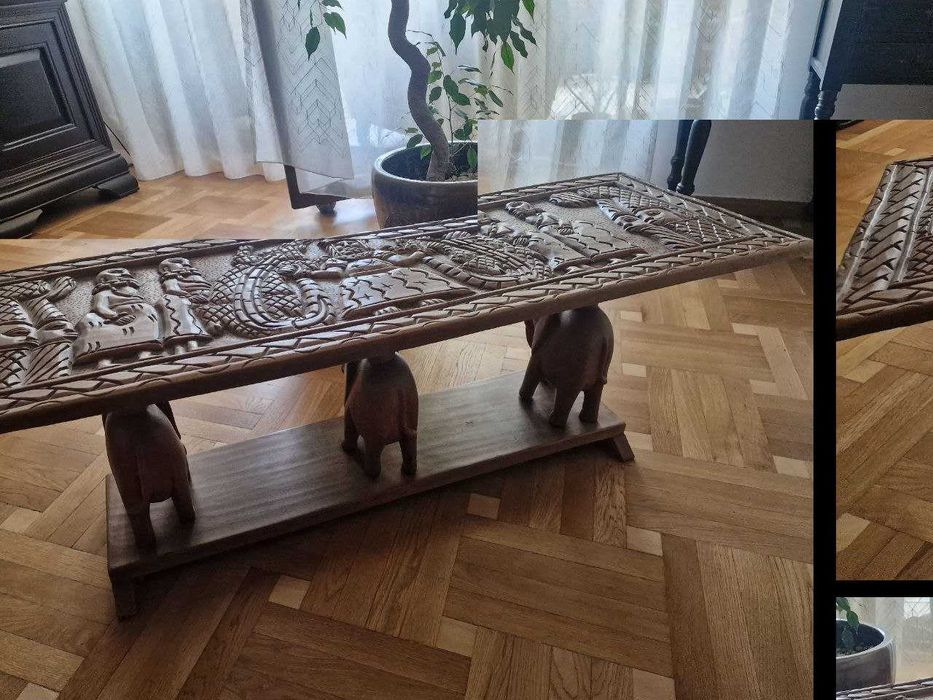 Masa lemn Africa sculptată manual din lemn masiv, cu design tribal.