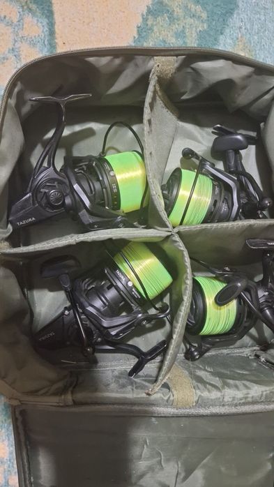 Vând mulinete tazura 14000