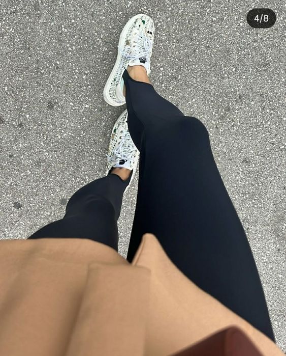 Colanți cu banda la calcai