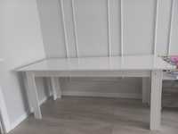 Мебель стол белого цвета