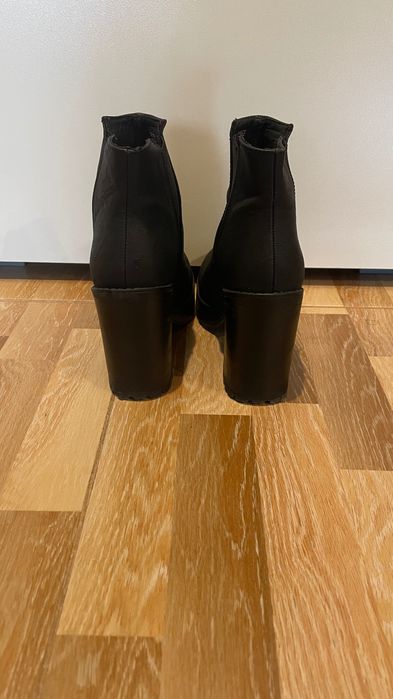 Боти с дебел ток и грайфер