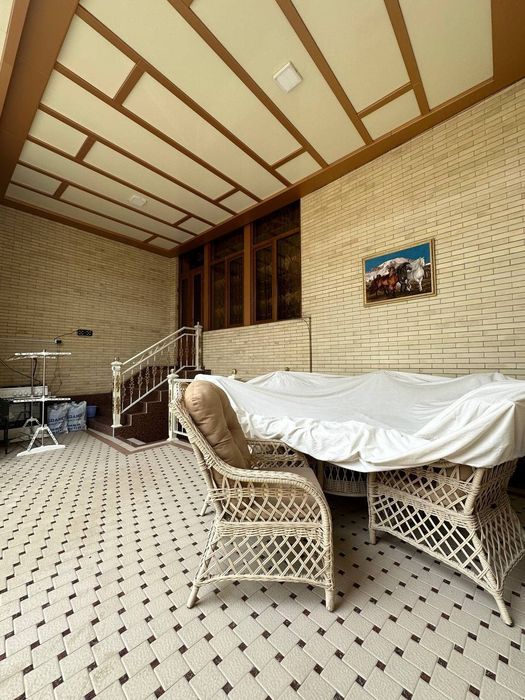 Дом, ховли, участок, земля.