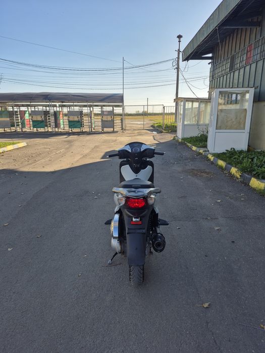 Honda sh125i injecție