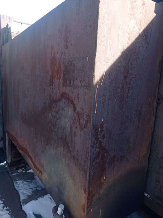 Продам цистерну под топливо