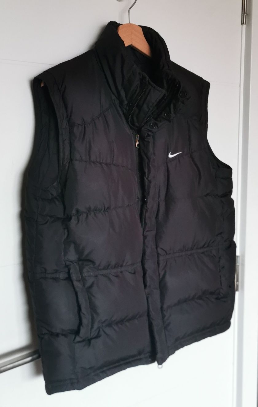 NIKE елек / грейка с гъши пух
Размер L
Много добро състояние
Цена: 120