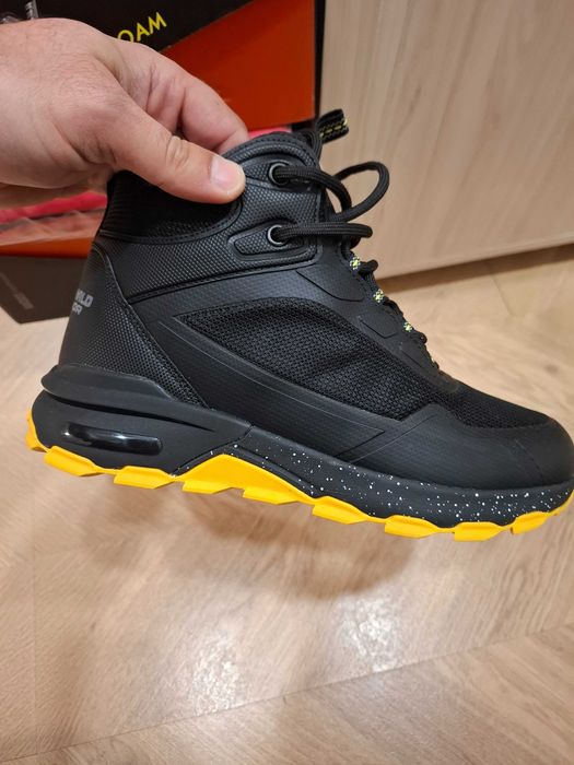 Водоустойчиви мъжки боти