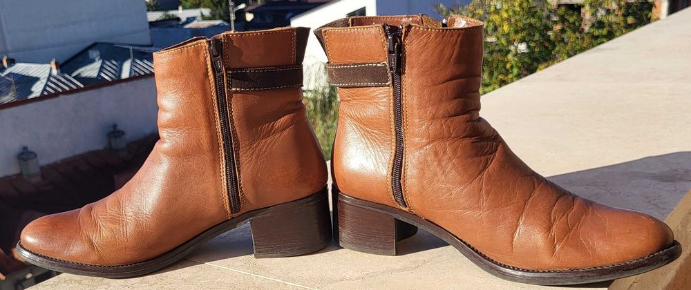 Ghete-dama/ botine, piele naturala, mar. 40