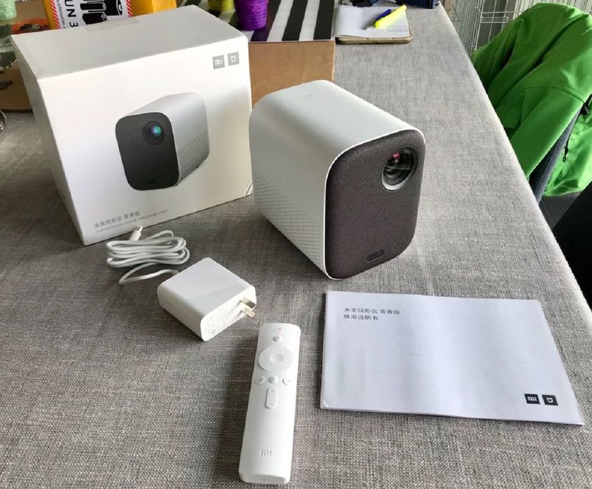 Продам DLP проектор Xiaomi Mijia + Экран