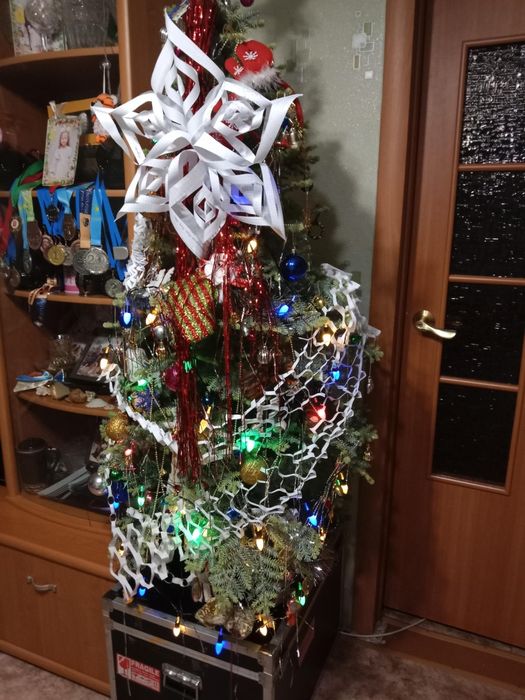 Ёлка искусственная