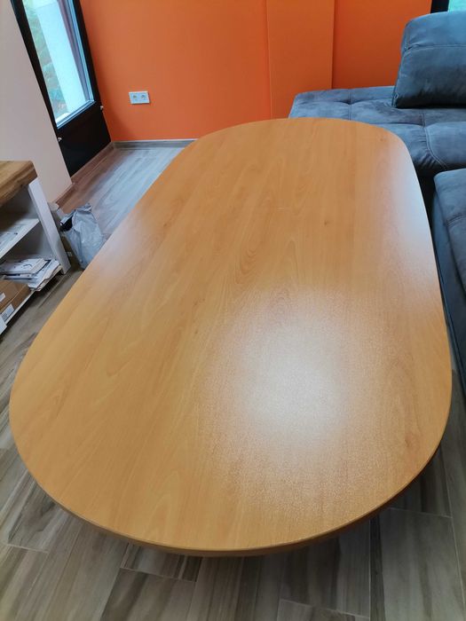 Кухненска маса с метални крака