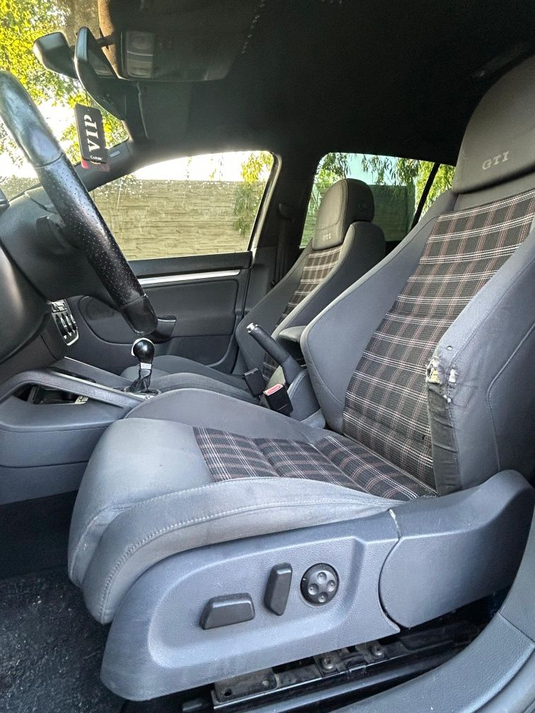 Volkswagen golf 5 gti